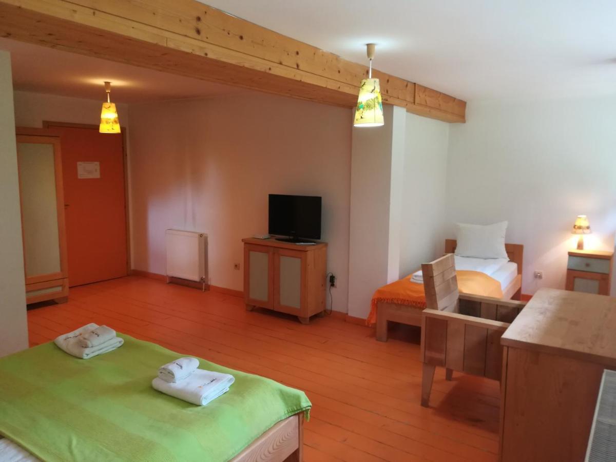 Carobni Breg Hotel Mokra Gora Eksteriør billede