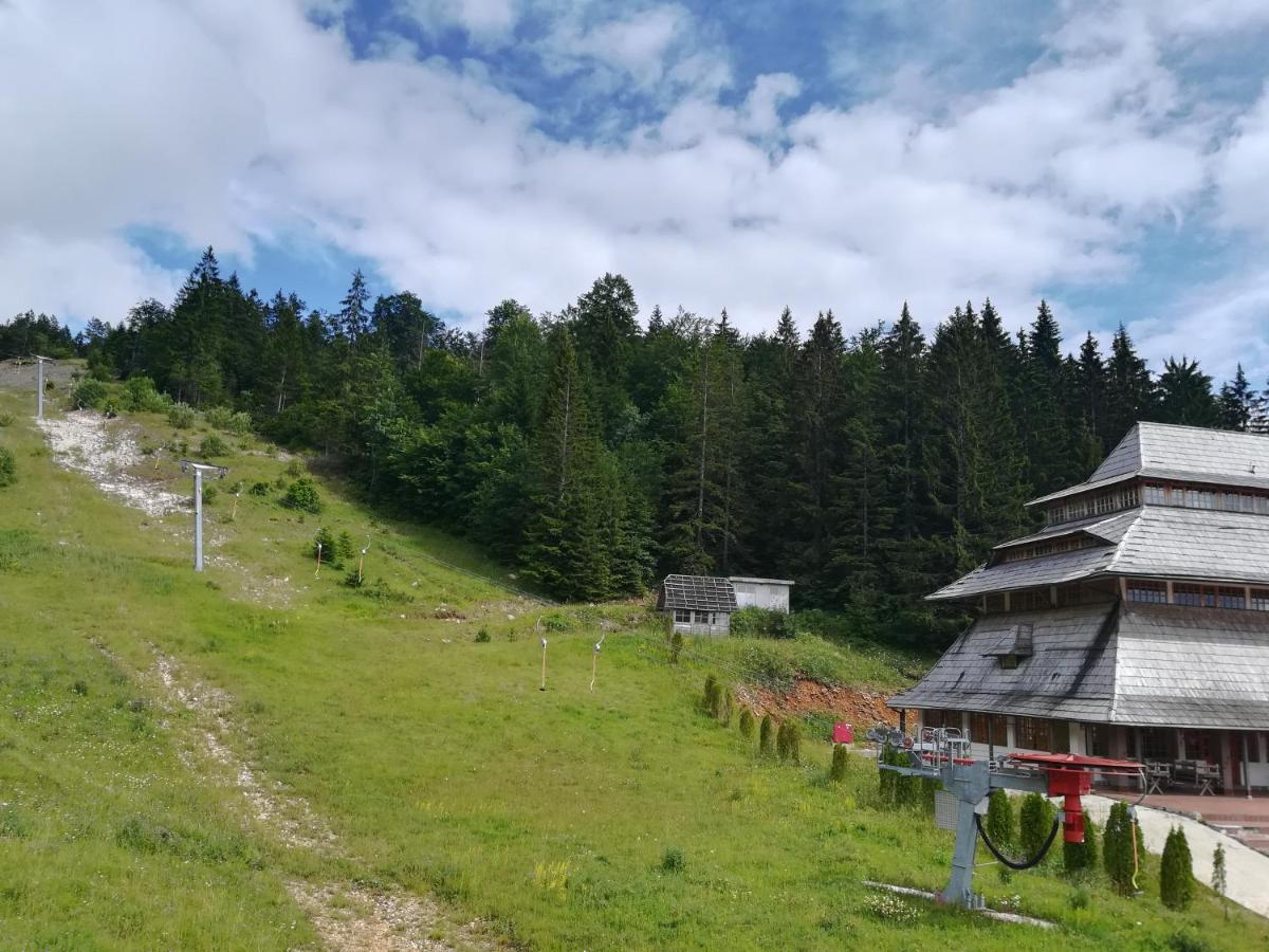 Carobni Breg Hotel Mokra Gora Eksteriør billede