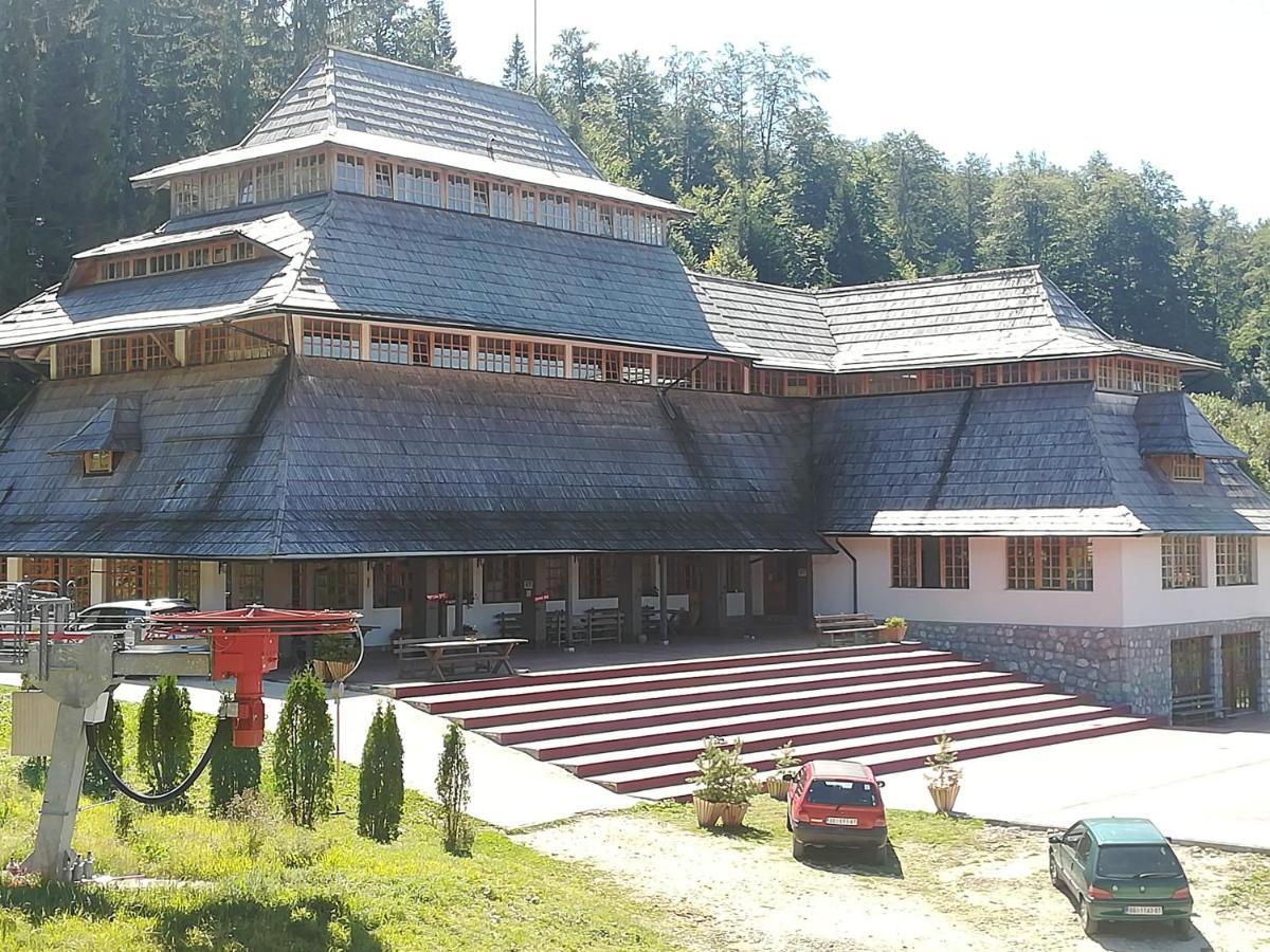 Carobni Breg Hotel Mokra Gora Eksteriør billede